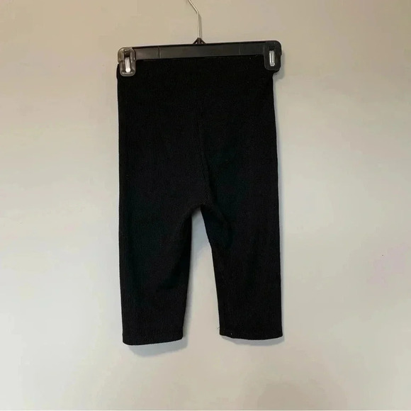 Fashion  Nova black ribbed biker shorts - Picture 3 of 3